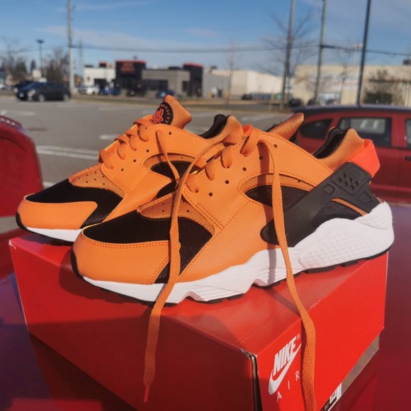 NIKE AIR HUARACHE HOT CURRY / ORANGE - BLACK - Picture 3 of 4